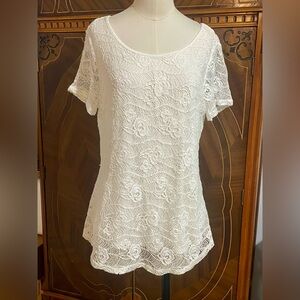 Leo & Nicole White Lace Top
